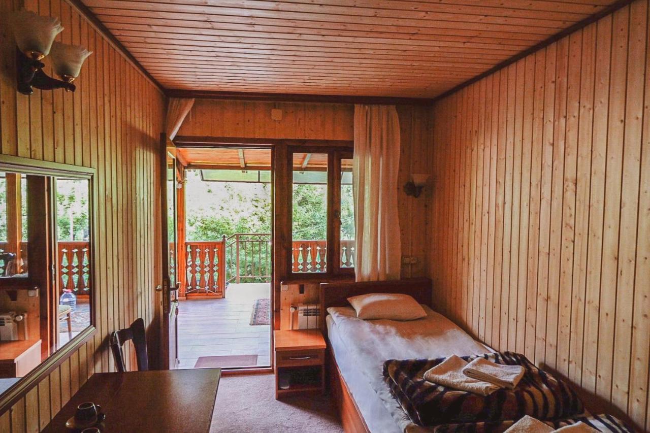 Maghay B&B Hotel In فانادزور المظهر الخارجي الصورة