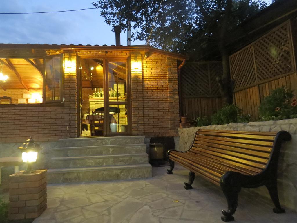 Maghay B&B Hotel In فانادزور المظهر الخارجي الصورة