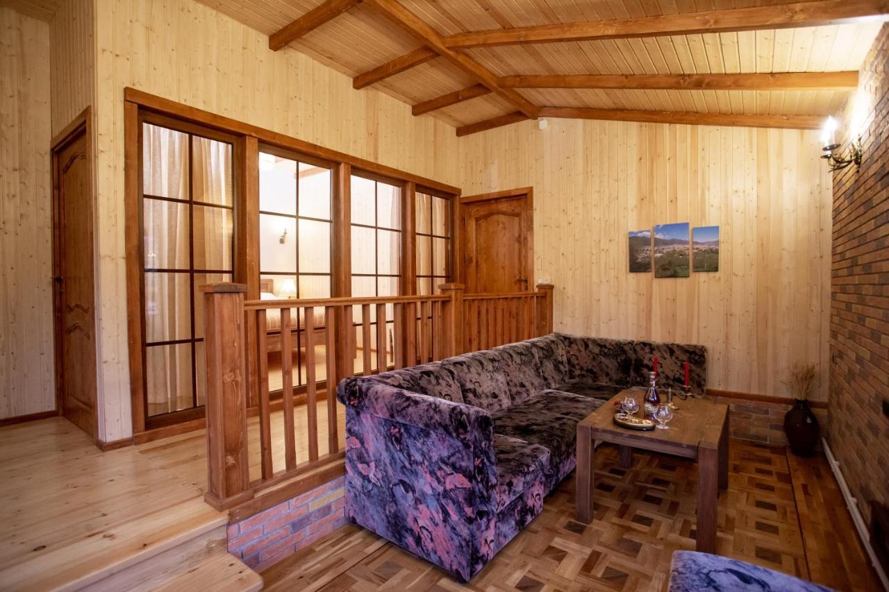 Maghay B&B Hotel In فانادزور المظهر الخارجي الصورة